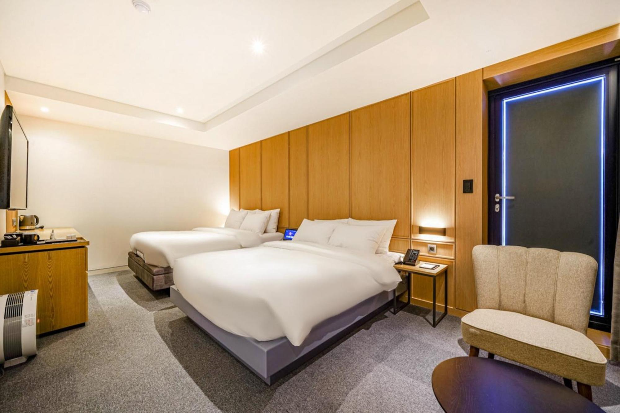 Haeundae The Van Hotel Busan Esterno foto
